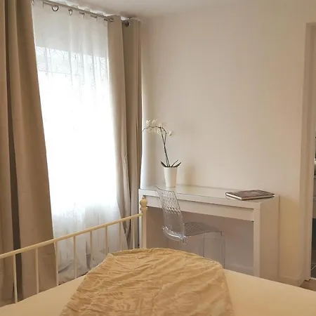 Altebas Bed & Breakfast 3*